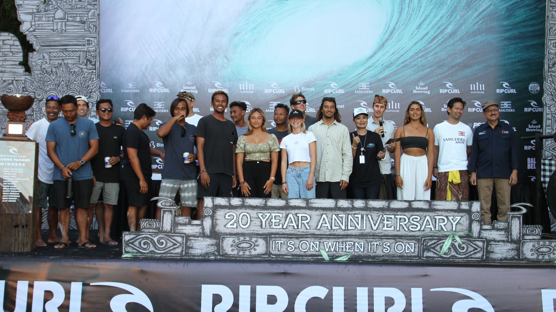 24 Invitees Announced at Rip Curl Cup Opening Ceremony; Potential Contest Swell Friday