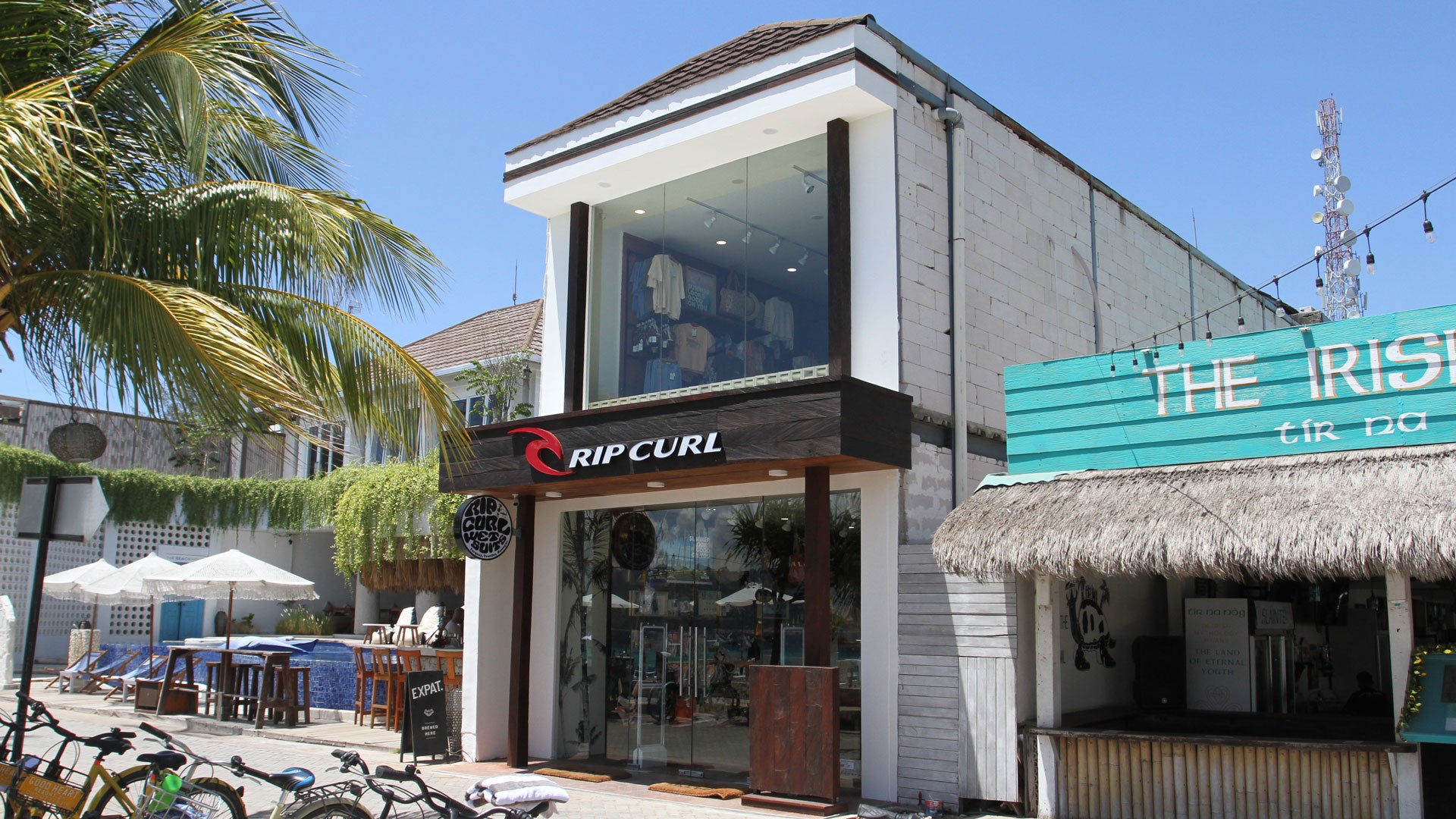The First Rip Curl Flagship Store in Gili Trawangan With the Exotic Gili Beach Front View