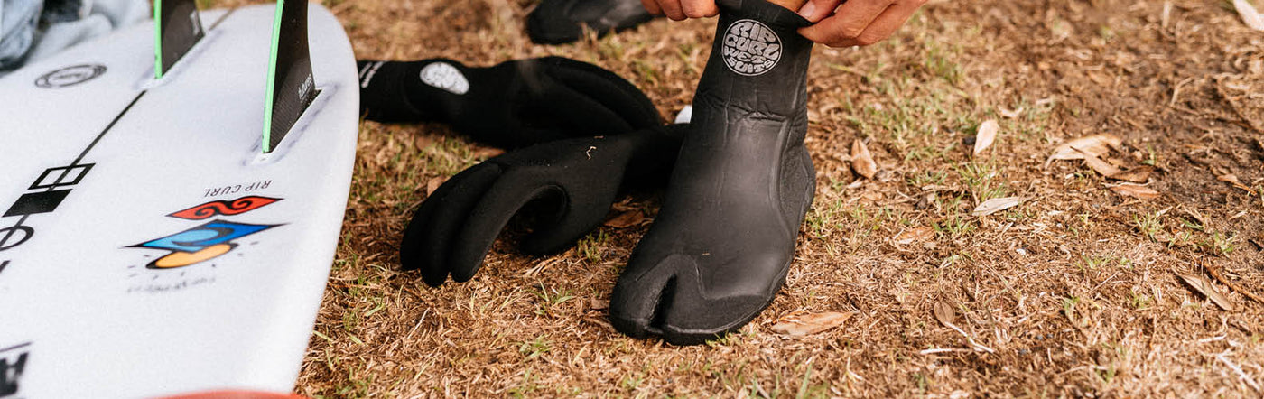 Women's Boots, Gloves & Hoods