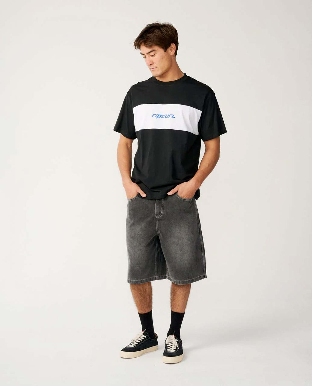 Undertow Tee - Black/White