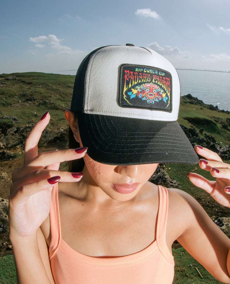 Padang Cup 26 Trucker Cap - White/Black